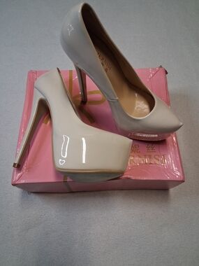 High Gloss Cream Platform Stiletto Pumps